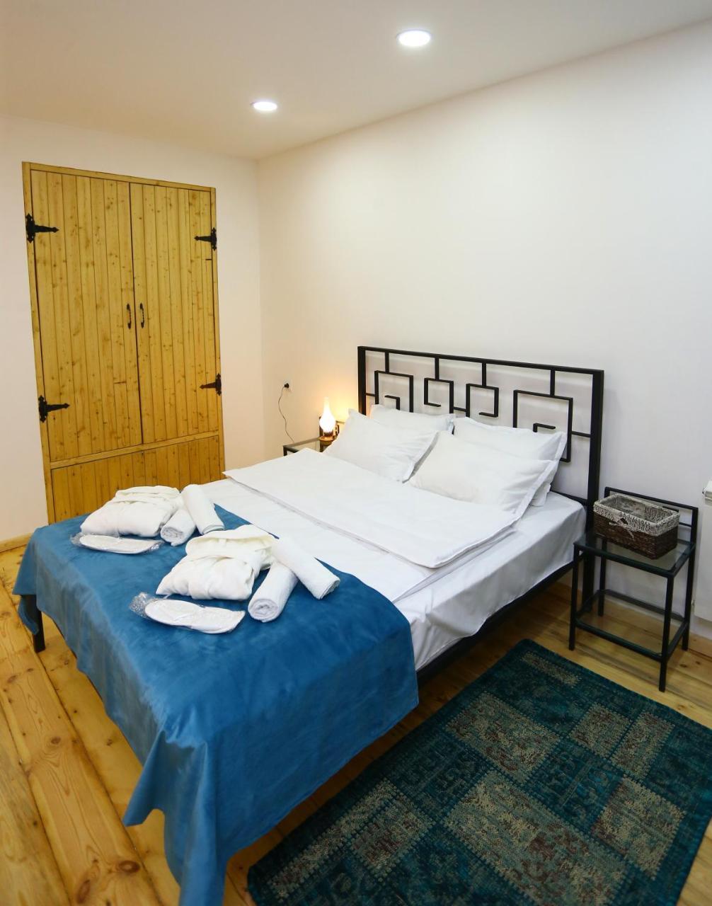Apartamento Tiflis Hut Exterior foto
